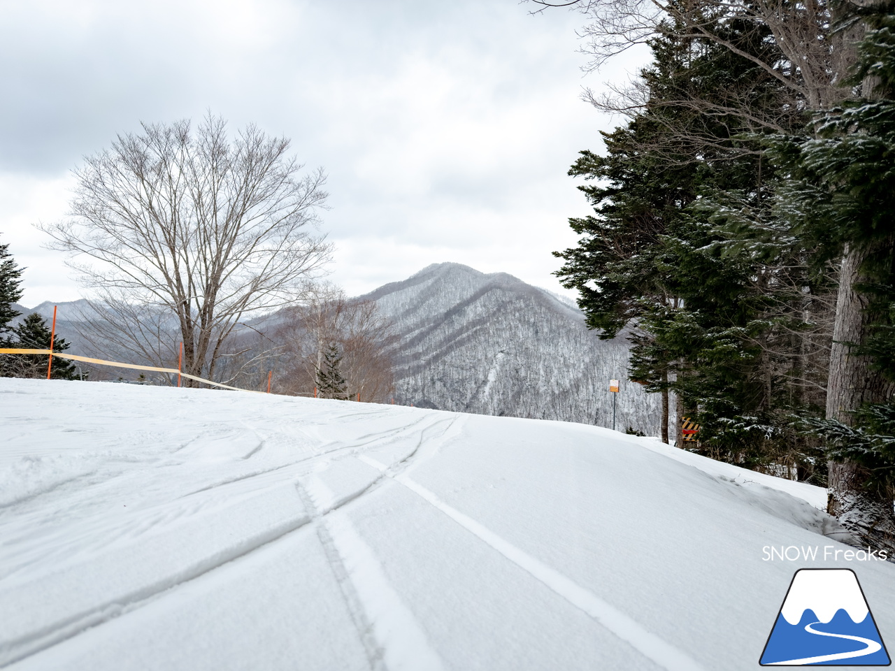 桂沢国設スキー場｜非情なほどに待ってくれない今冬の雪解け...。まだ少しだけ冬の気配が残る
